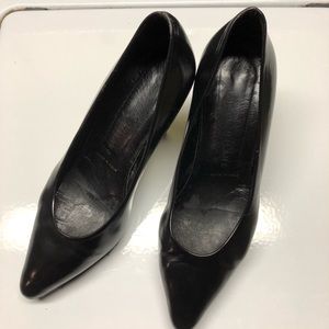 Vintage Prada classic black heels